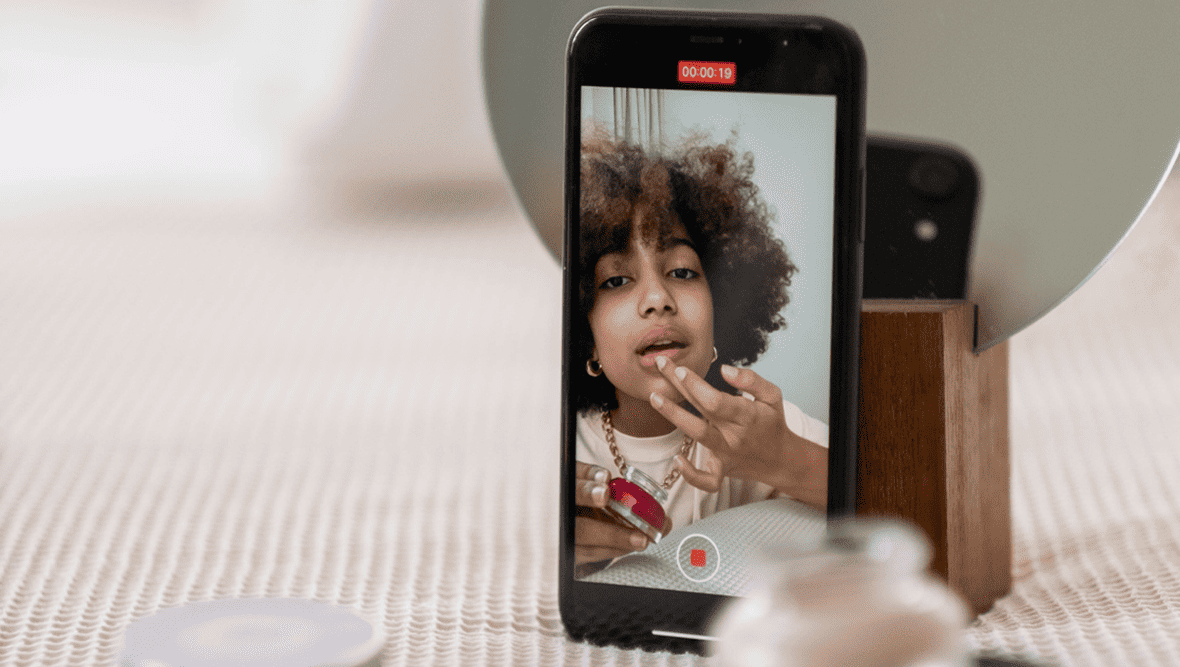 influencer recording on phone