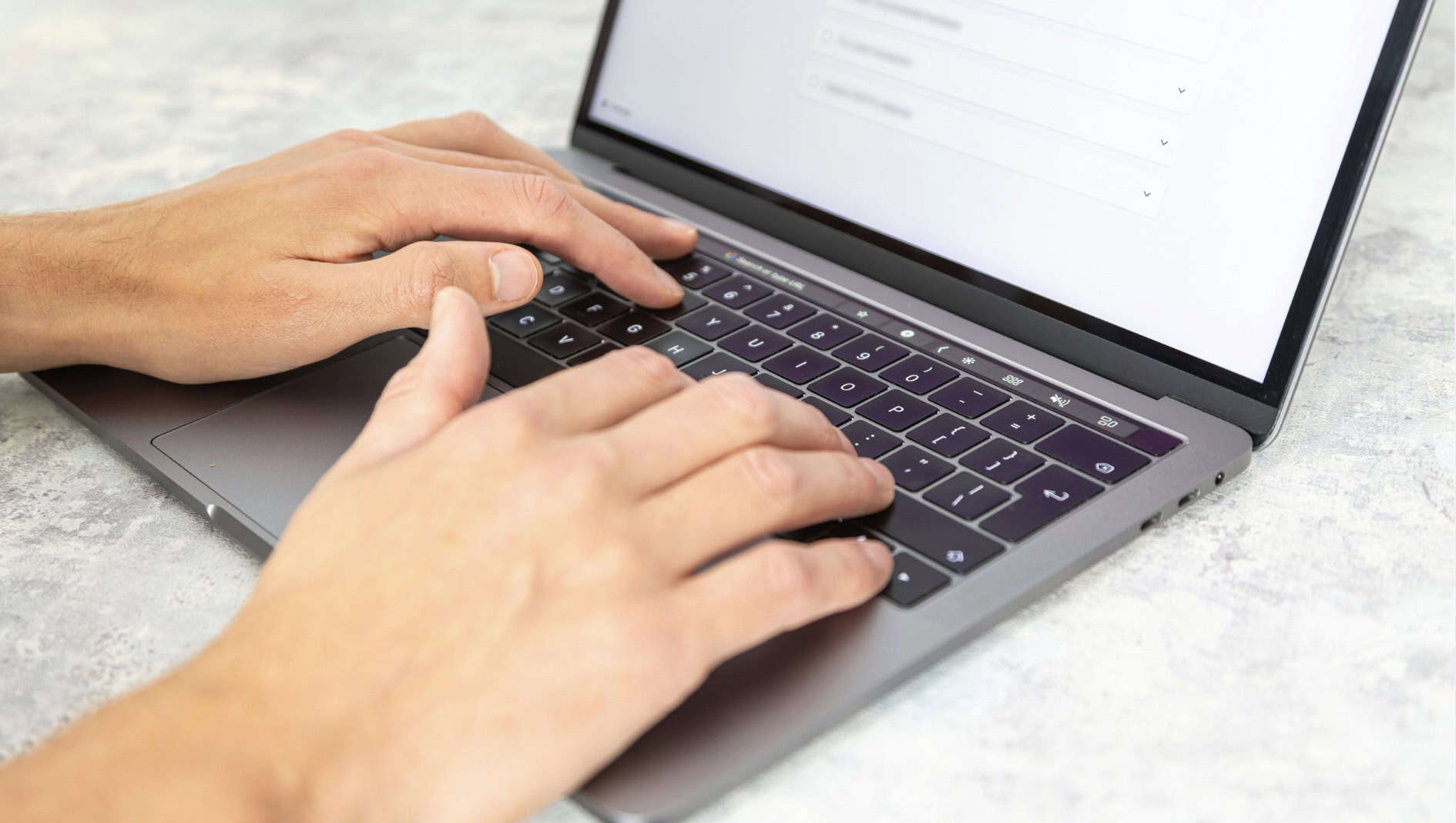 How to Spot AI Writing and Avoid The Pitfalls_Hero